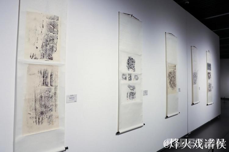 青海玉树“远古史画”石刻拓片展:跨域展陈里的文明印记 青海玉树“远古史画”石刻拓片展:跨域展陈里的文明印记