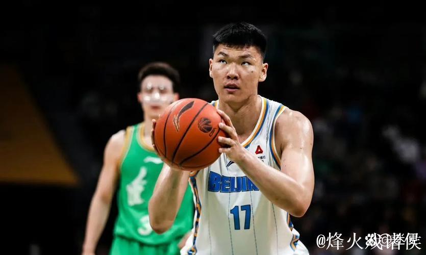 范子铭12分首钢送江苏9连败 陈盈骏8分8篮板 范子铭12分首钢送江苏9连败 陈盈骏8分8篮板